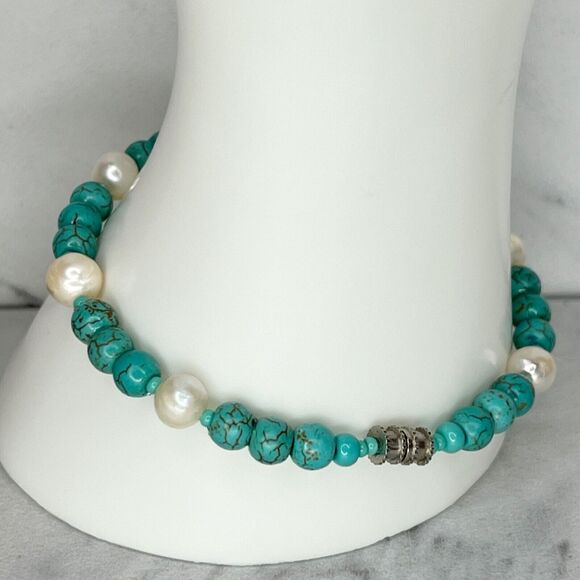 Faux Turquoise Faux Pearl Beaded Screw Clasp Bracelet - Picture 3 of 8